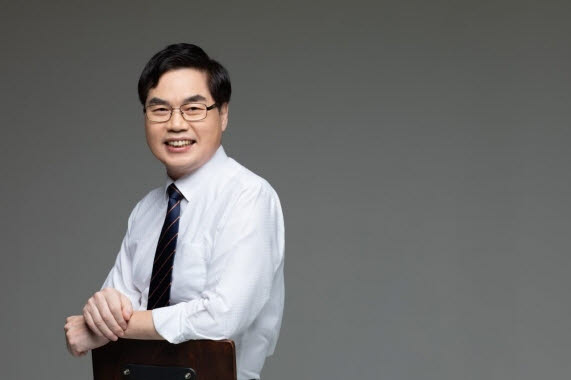 나승일 서울대 산업인력개발학과 교수(전 교육부 차관)