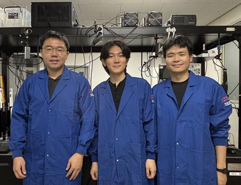 KAIST 바이오뇌공학과 연구진.(왼쪽부터)장무석 교수, 송국호 박사과정, 김유선 석사과정.(사진=KAIST)