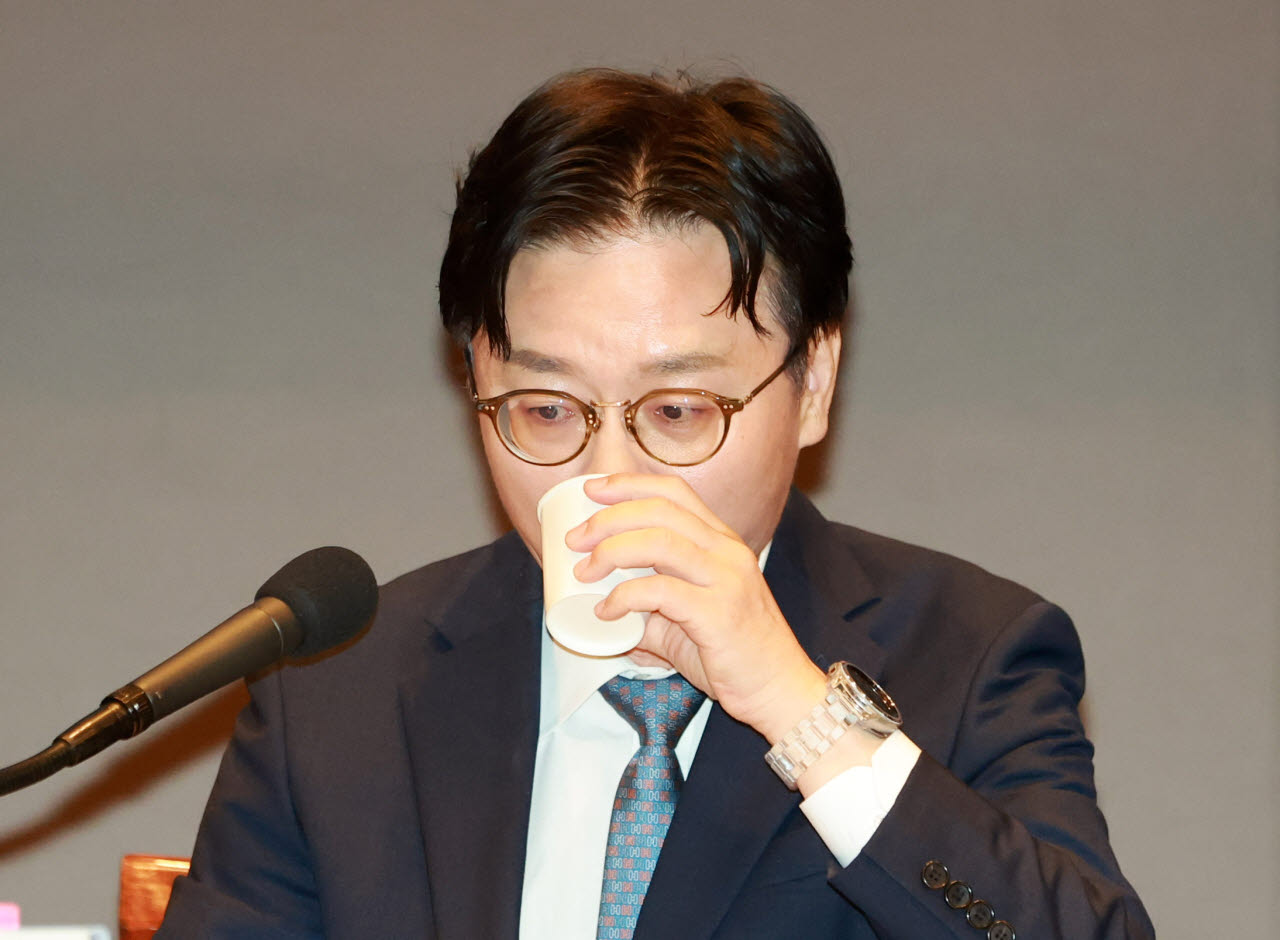 [이데일리 방인권 기자] 김정관 산업통상부 장관이 6일 서울 중구 프레스센터에서 열린 관훈토론회에서 모두발언을 하고 있다.
