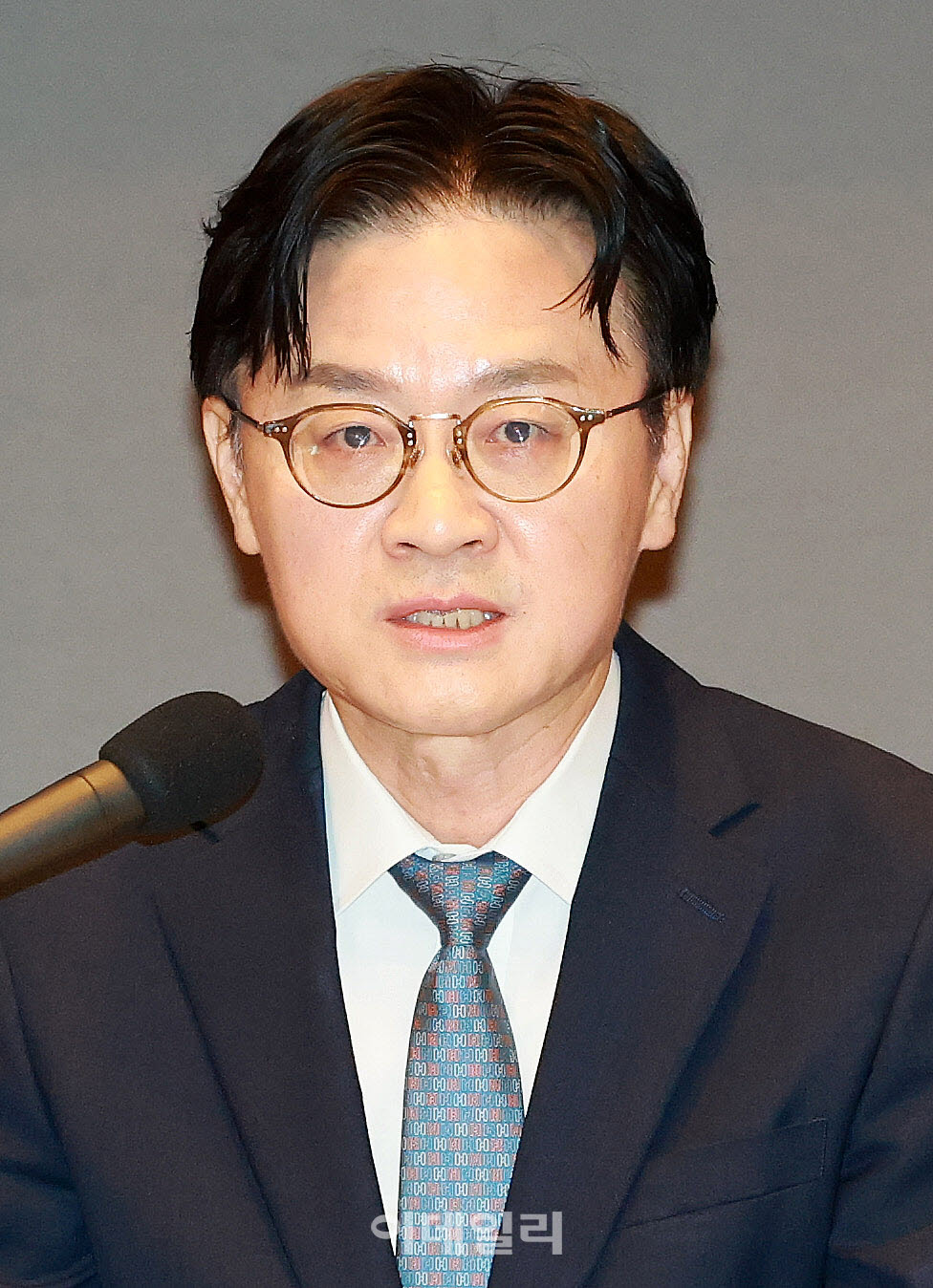 [이데일리 방인권 기자] 김정관 산업통상부 장관이 6일 서울 중구 프레스센터에서 열린 관훈토론회에서 모두발언을 하고 있다.