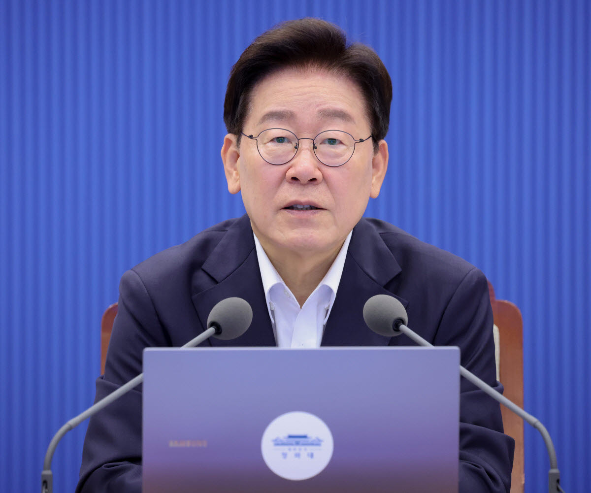 이재명 대통령이 6일 청와대에서 열린 수석보좌관회의에서 발언하고 있다.(사진=연합뉴스)