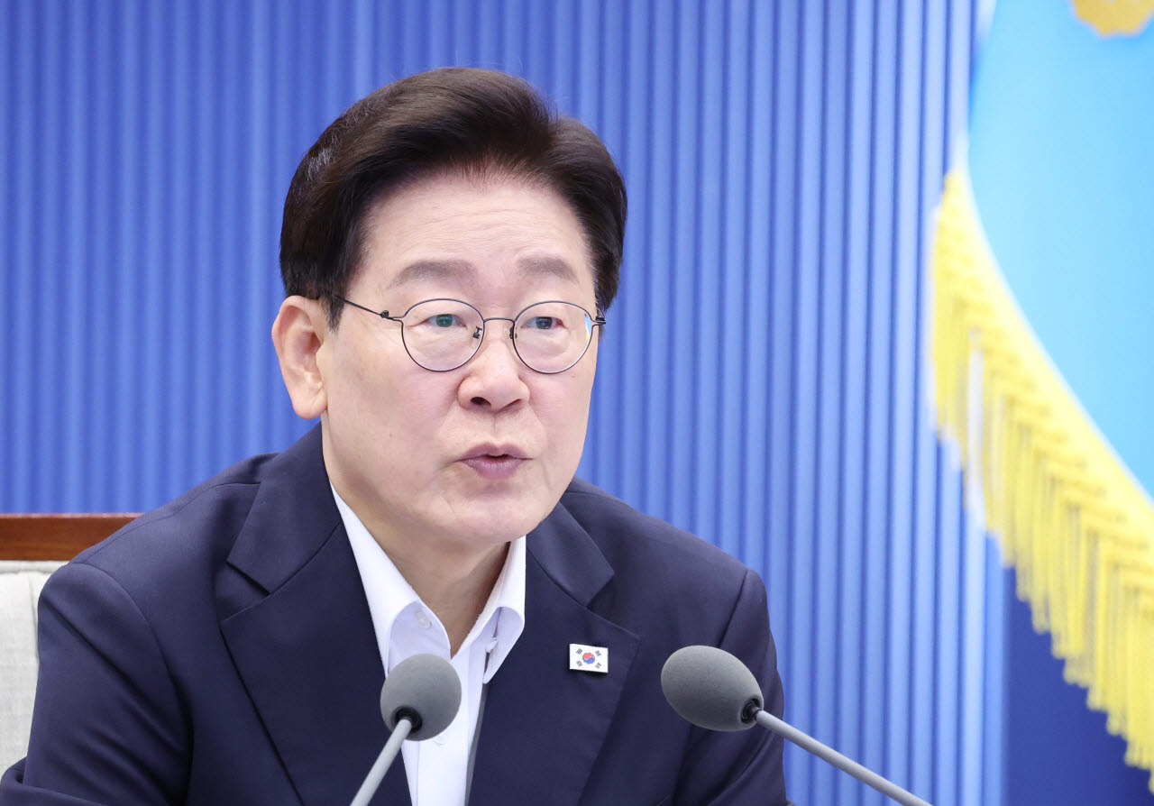 이재명 대통령이 6일 청와대에서 열린 수석보좌관회의에서 발언하고 있다. (사진=뉴시스).