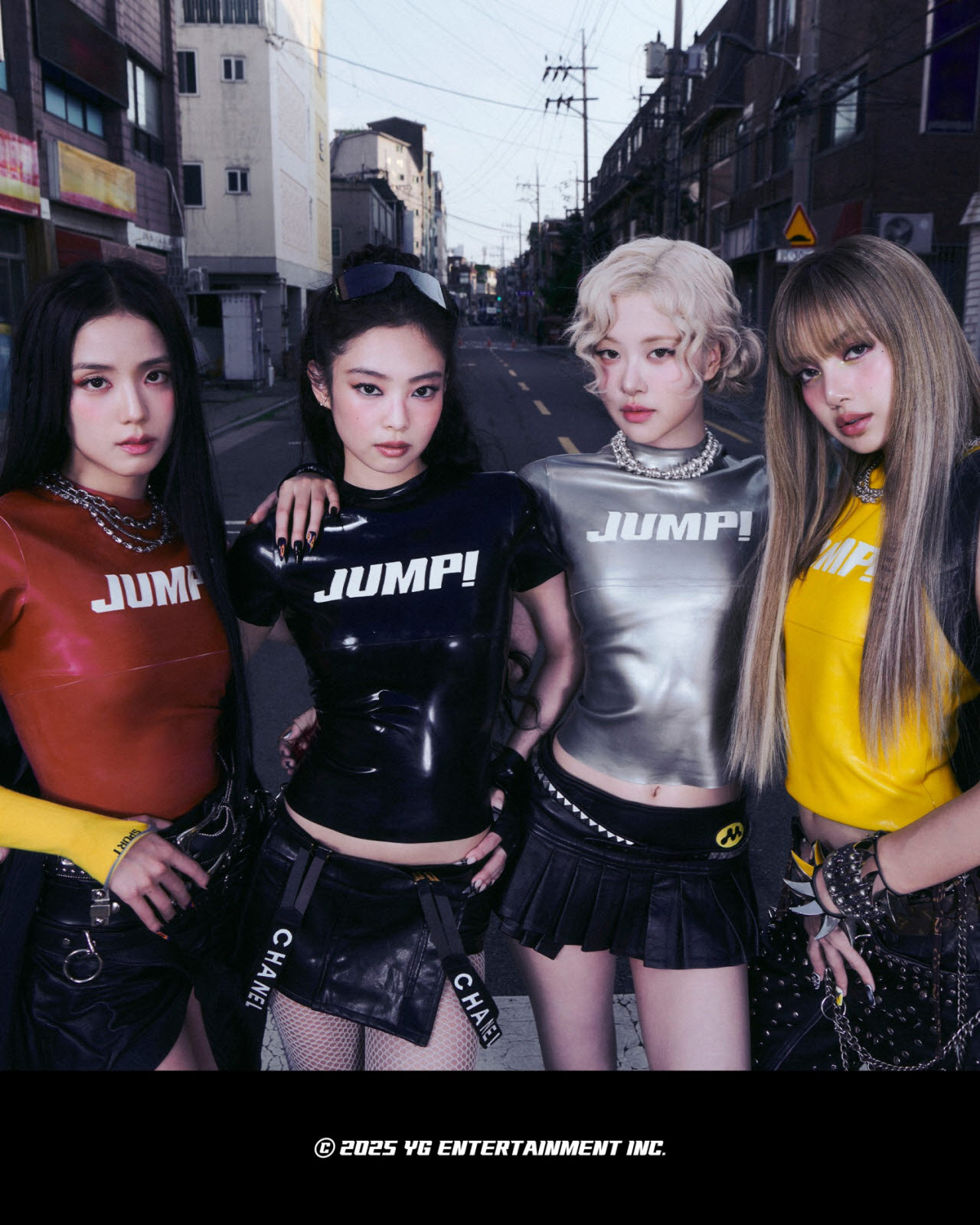 왼쪽부터 제니, 로제, 리사, 지수(사진=YG엔터테인먼트)