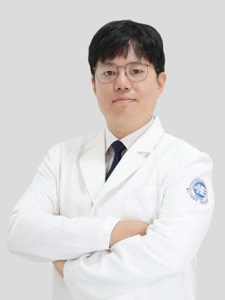[전문의 칼럼] 시술했는데 약을 계속 먹으라고? ... 스텐트 삽입술 후 주의사항