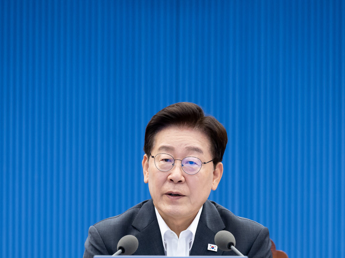 이재명 대통령이 13일 청와대에서 열린 수석보좌관회의에서 발언하고 있다.(사진=연합뉴스)