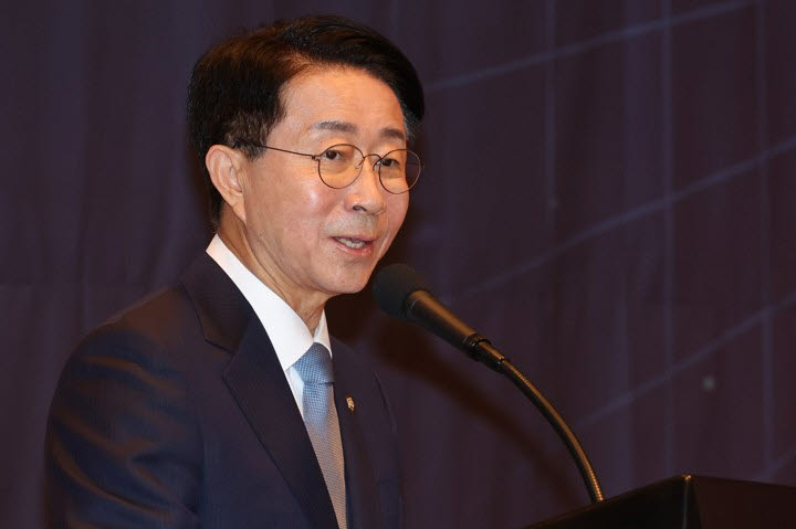조정식 국회의장이 13일 서울 프레스센터에서 열린 한국기자협회 창립 62주년 기념식에서 축사를 하고 있다.(사진=연합뉴스)