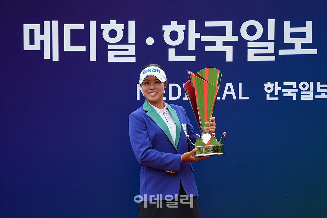 [포토]서교림,대회 주인공입니다