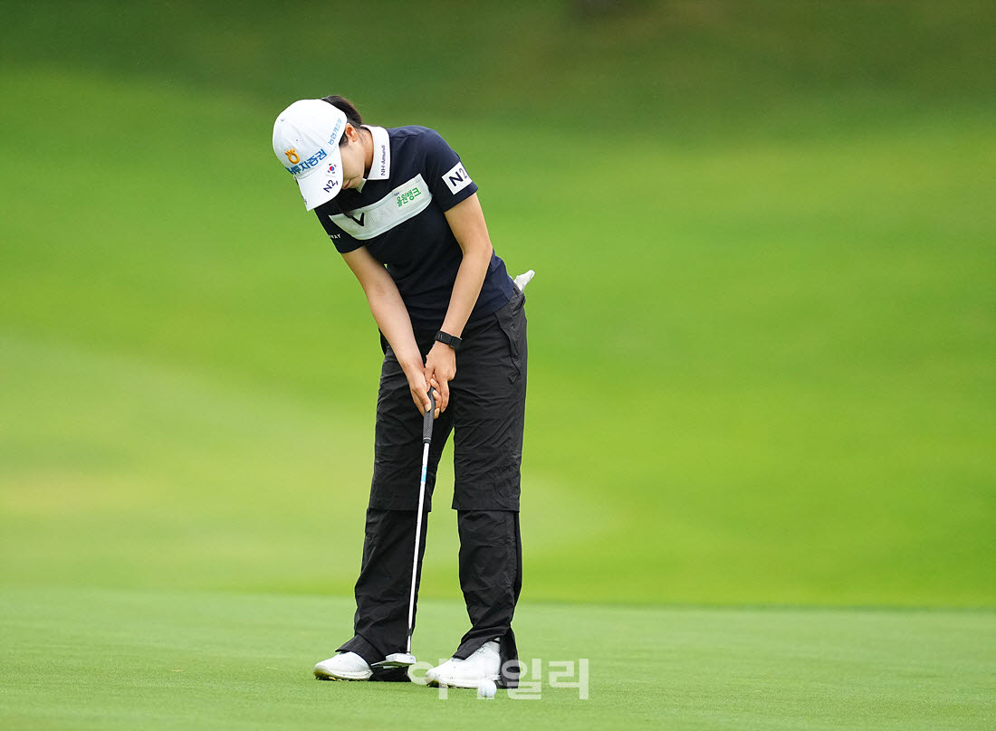 [포토]이가영,첫 홀 버디 도전