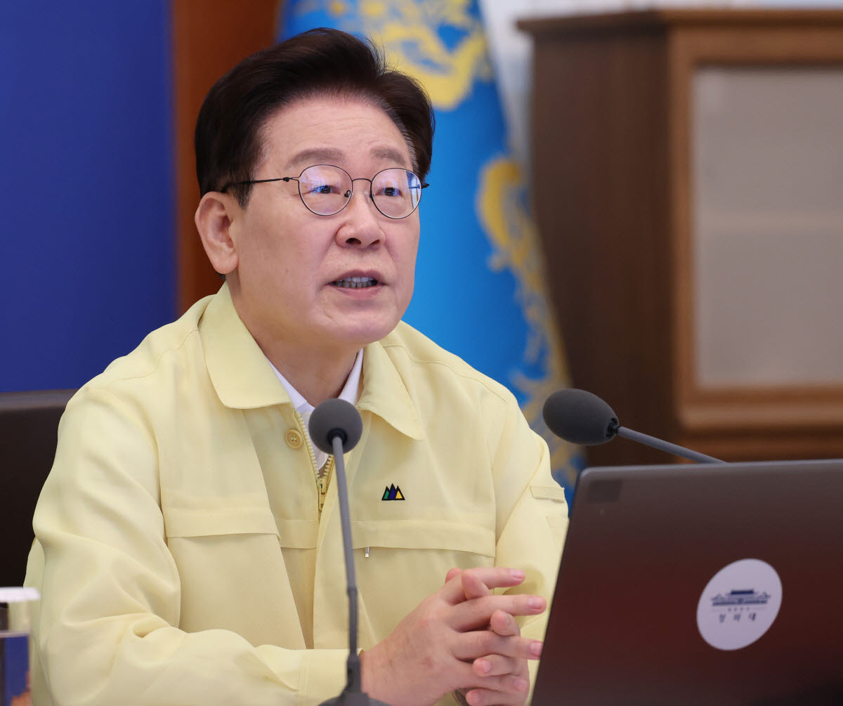 이재명 대통령이 18일 청와대에서 열린 제1회 을지국무회의에서 발언하고 있다.(사진=연합뉴스)
