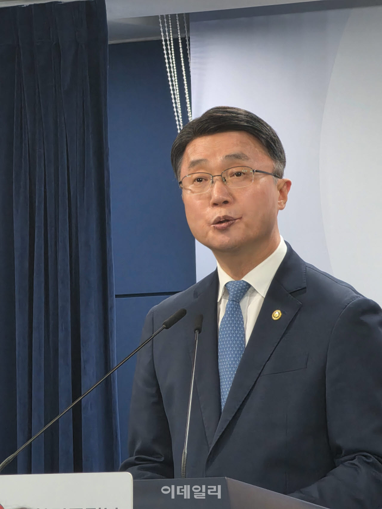 류제명 과학기술정보통신부 2차관이 18일 정부서울청사에서 독파모 프로젝트 2차 단계평가 결과를 발표하고 있다. (사진=한광범 기자)