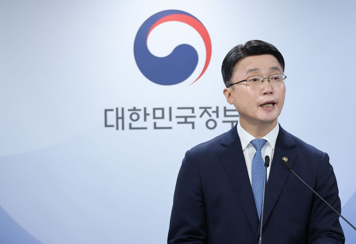 류제명 과학기술정보통신부 2차관이 18일 정부서울청사에서 독자 AI파운데이션모델 프로젝트 2차 단계평가 결과 브리핑을 하고 있다. (사진=연합뉴스)