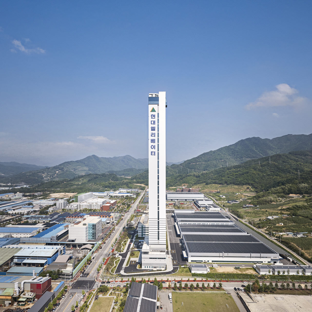 충주 스마트캠퍼스 소재 현대아산타워 전경. (사진=현대엘리베이터)