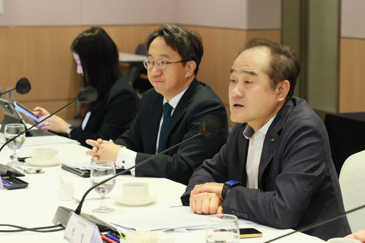 정철 한경협 연구총괄대표 겸 한국경제연구원장이 20일 FKI타워 컨퍼런스센터에서 열린 'B20 한국기업 조찬간담회'에 참석해 인사말을 하고 있다. (사진=한경협)