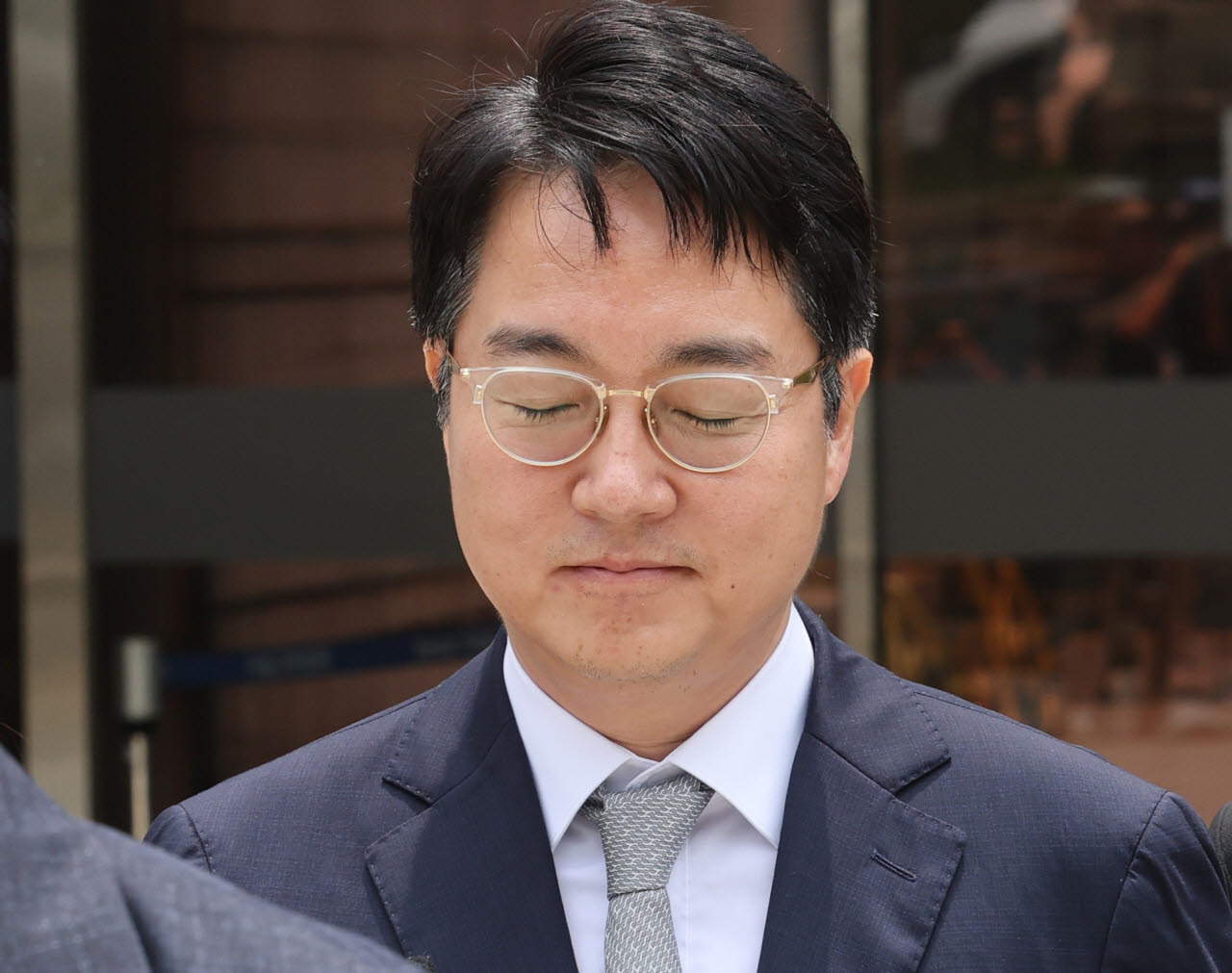 12·3 비상계엄 내란 가담 및 즉시항고 포기 관련 직권남용 의혹을 받는 심우정 전 검찰총장이 지난달 16일 구속 전 피의자 심문(영장실질심사)을 받고 서울 서초구 서울중앙지법을 나서고 있다. (사진=연합뉴스)