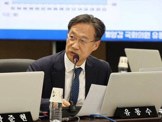 지난 6월30일 22대 후반기 국회 정무위원장으로 선출된 유동수 더불어민주당 의원(인천 계양구 갑·3선)이 국정과제인 스테이블코인 관련 디지털자산기본법(2단계 입법)의 신속한 입법을 강조했다. (사진=연합뉴스)