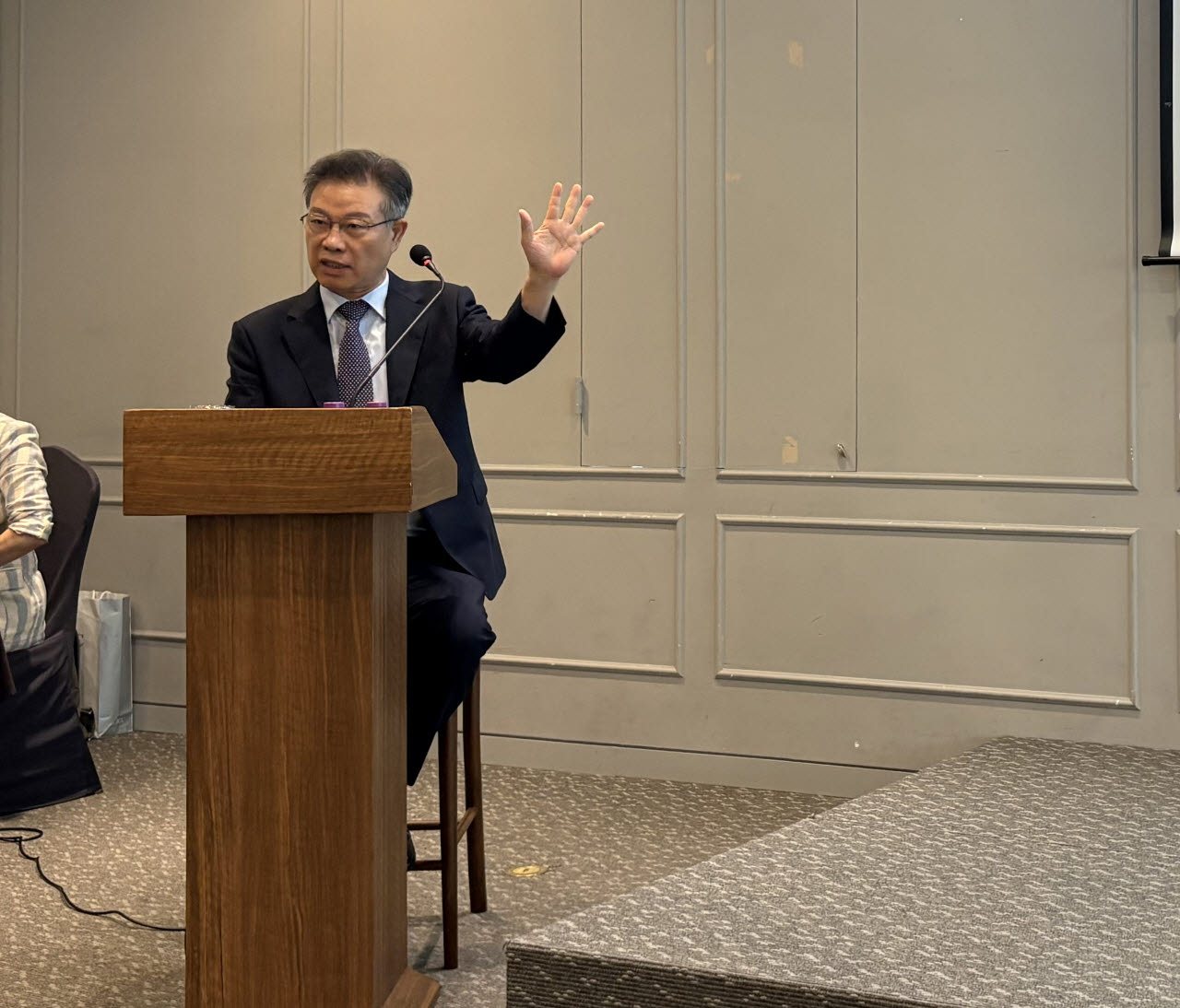 삼성·BMS도 뛰어든 이중항체 ADC…인투셀, 회의적인 이유는
