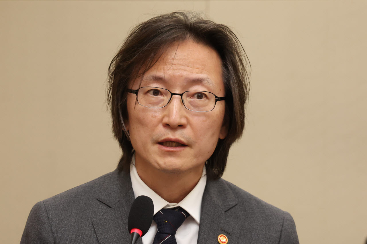 주병기 공정거래위원장이 24일 오후 서울 여의도 국회에서 열린 정무위원회 전체회의에서 발언하고 있다. (사진=뉴스1).