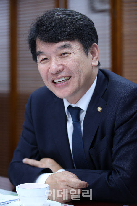 국회 재정경제기획위원회 문진석 더불어민주당 의원(재선, 충남 천안시갑). (사진=이데일리 노진환 기자)