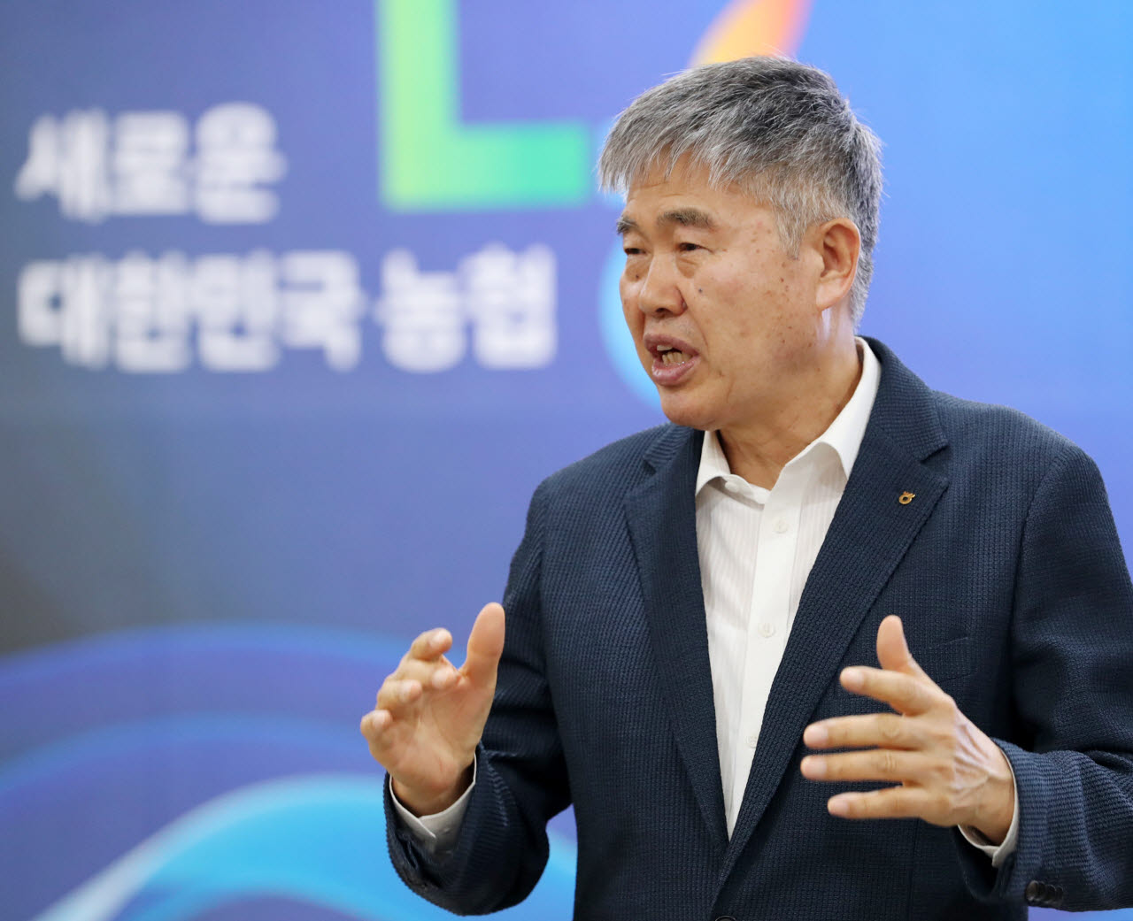 진경만 서울축산농협 이사 조합장이 27일 '거제 극한호우 피해극복을 위한 서울농협 성금 전달식'에서 인사말을 하고 있다. (사진=김태형 기자)