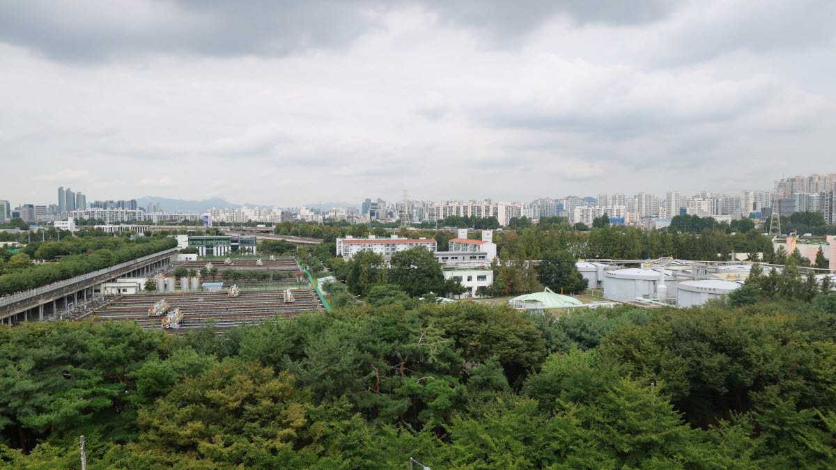 26일 강남구 일원동 탄천물재생센터 부지의 모습.(사진=연합뉴스)