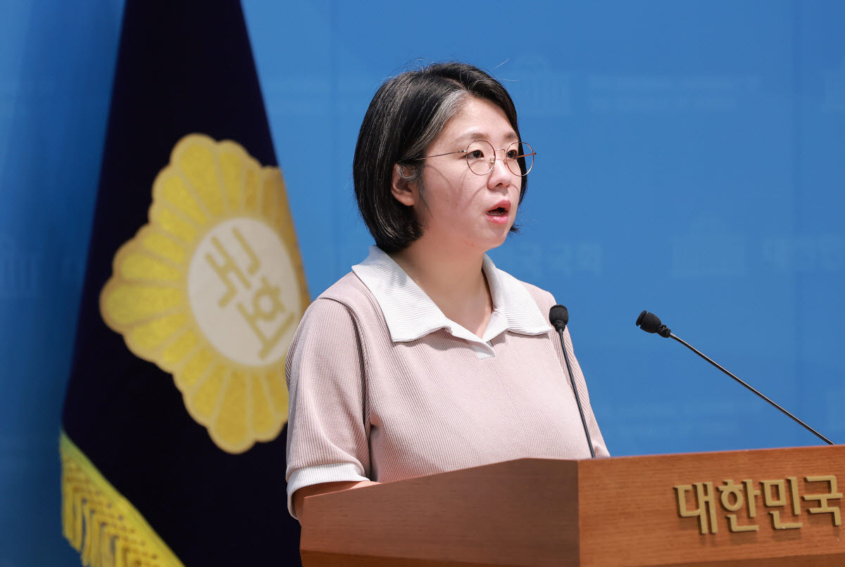성평등부 장관 후보자로 지명된 용혜인 기본소득당 의원 (사진=연합뉴스)