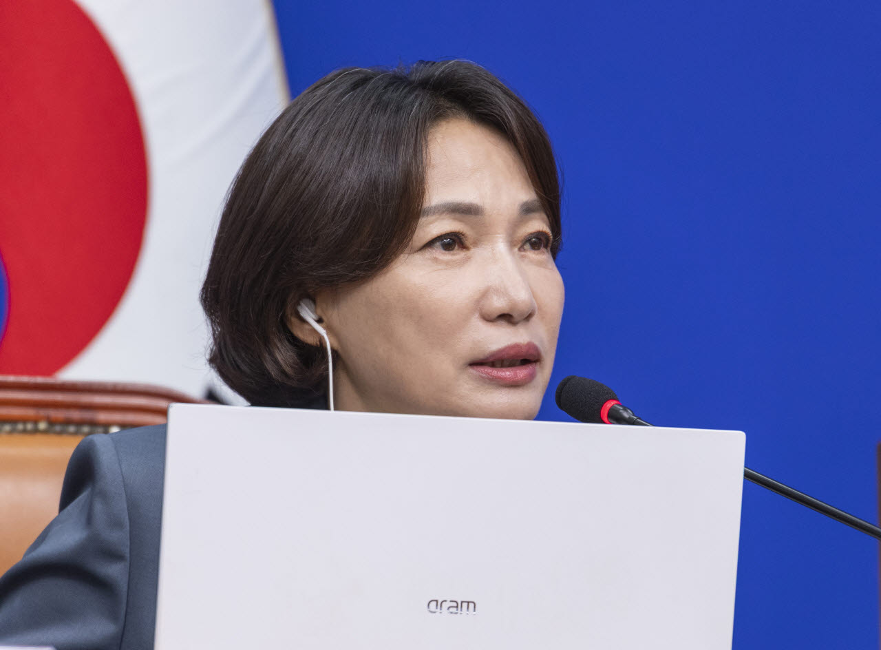 최고위원회의에서 발언하는 서미화 최고위원 (서울=연합뉴스) 황광모 기자