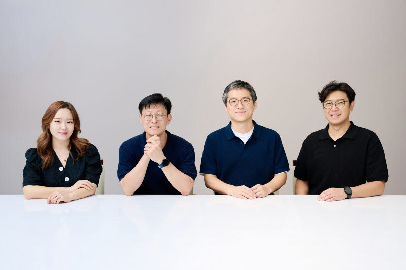 (왼쪽부터) 신지연 TL, 김병희 PL, 정다운 PL, 박상수 PL. (사진=삼성전자)