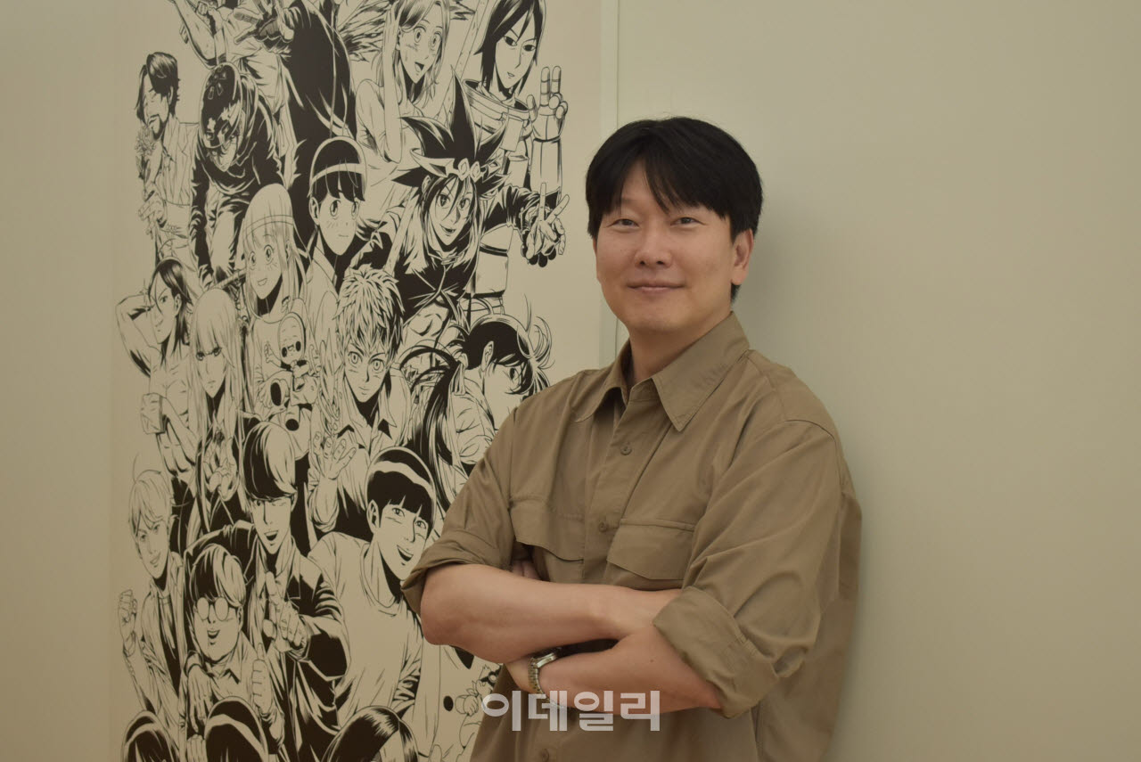 서충현 네이버웹툰 불법유통대응실장이 경기 성남시 네이버웹툰 사옥에서 이데일리와 인터뷰를 하고 있다.(사진=네이버웹툰)