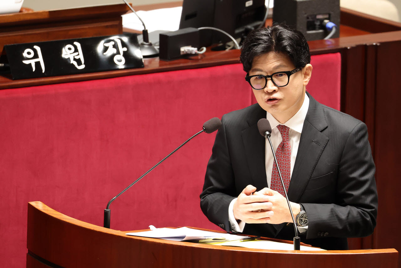 한동훈 무소속 의원이 지난달 31일 국회에서 열린 예산결산특별위원회 전체회의에서 질의하고 있다. (사진=연합뉴스)