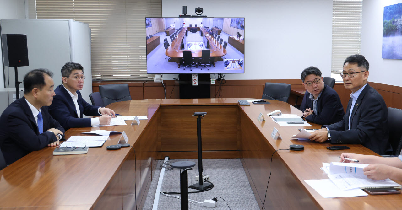 3일 정부서울청사에서 비상경제본부회의가 열렸다.(사진=재정경제부)