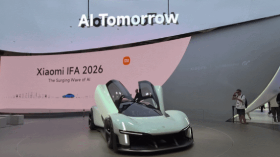 샤오미가 4일(현지시간) 독일 베를린 ‘IFA 2026’에서 미래형 콘셉트카 ‘샤오미 비전 그란 투리스모’를 선보이고 있다. (영상=송재민 기자)