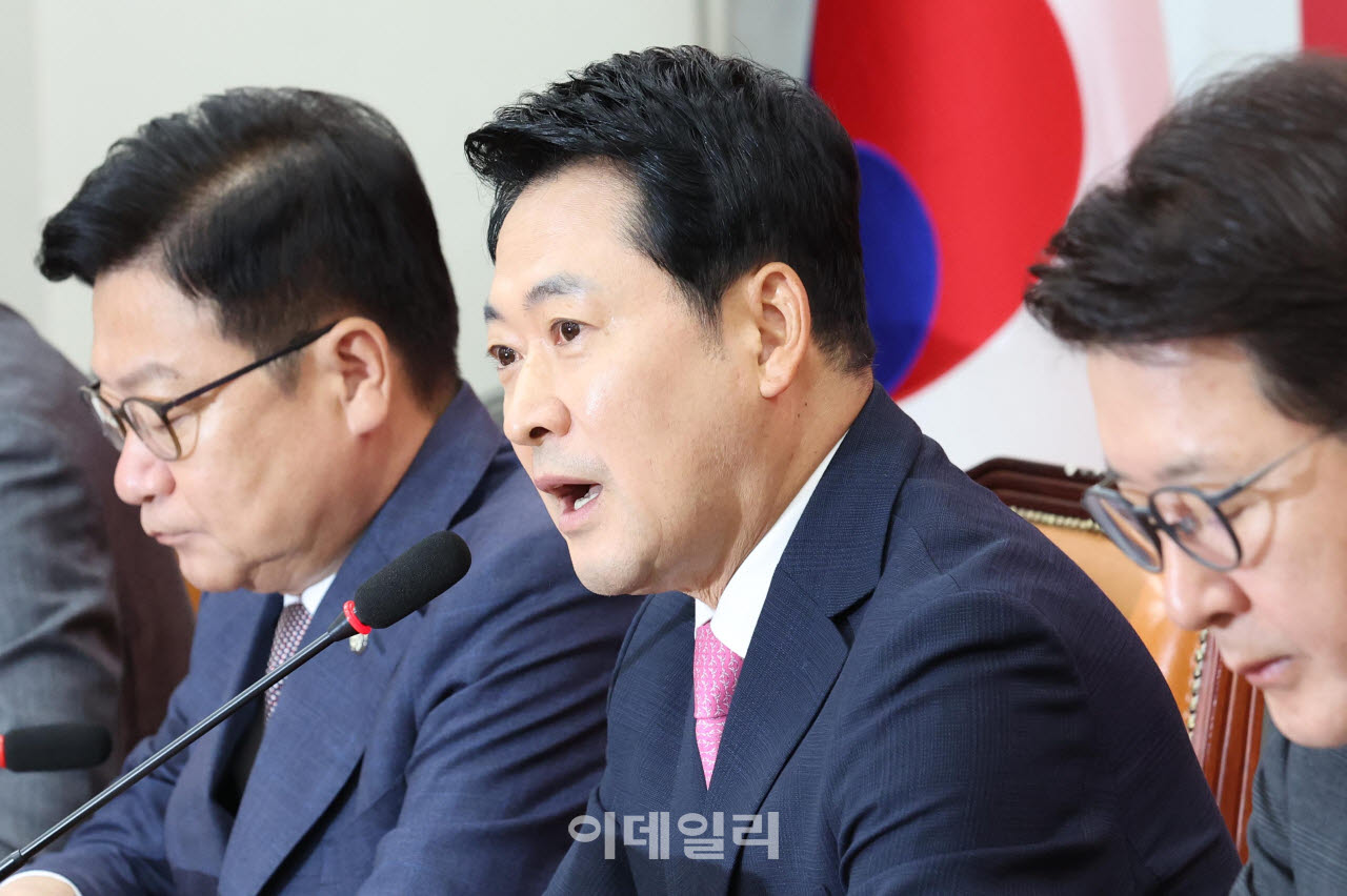 장동혁 국민의힘 대표가 7일 서울 여의도 국회에서 열린 최고위원회의에서 모두발언을 하고 있다. (사진=노진환 기자)