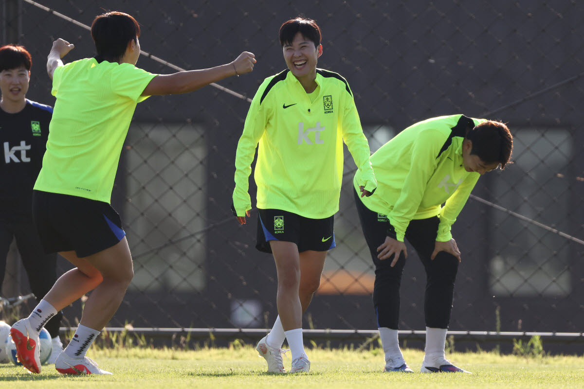 미소 보이는 지소연.(사진=연합뉴스)