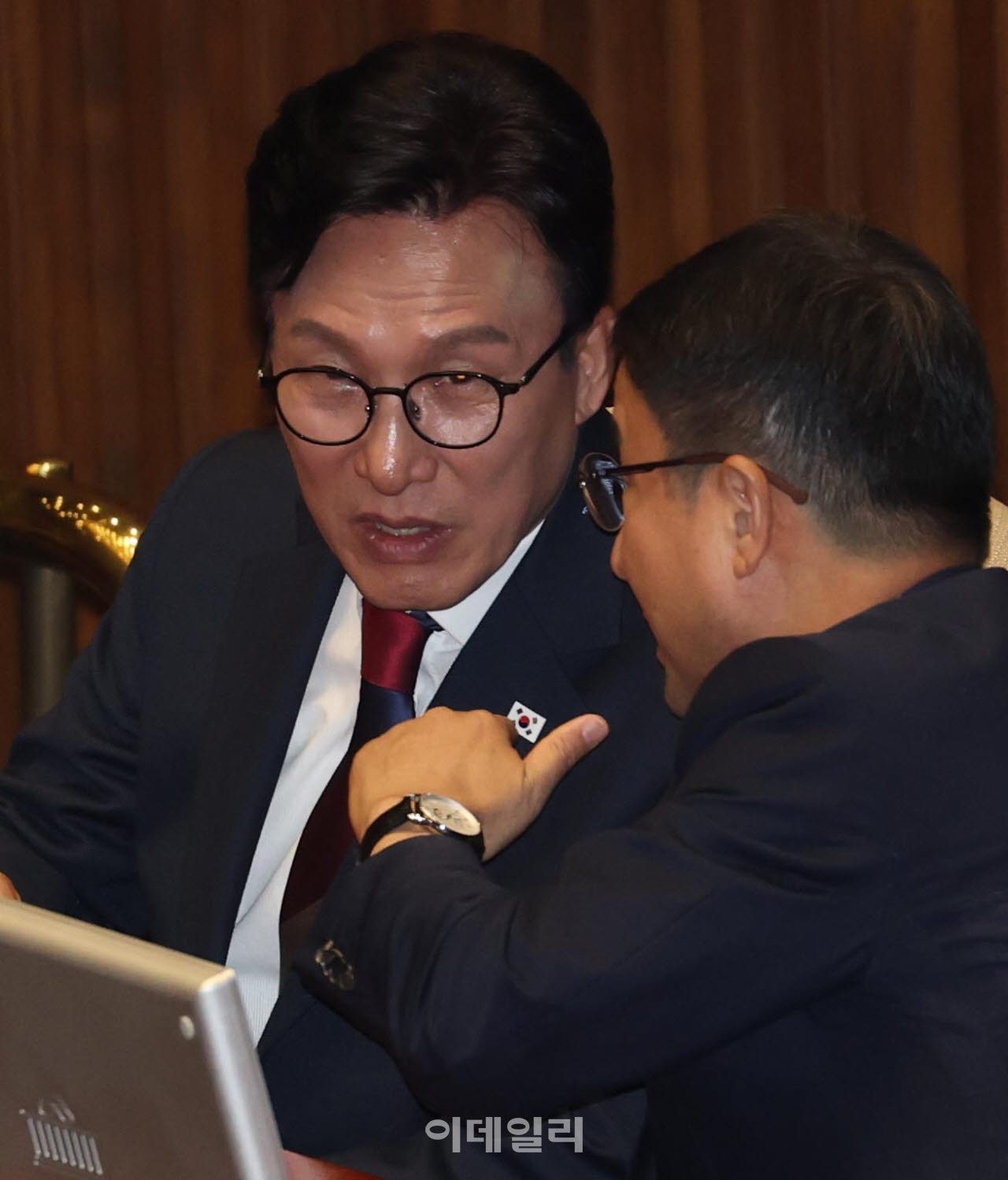 [포토]대화하는 김민석-한병도