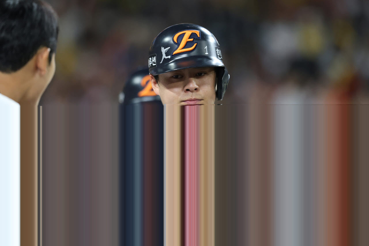 4회말 무사 만루상황, 한화 허인서의 2타점 안타에 노시환이 홈에 들어오고 있다. 사진=연합뉴스