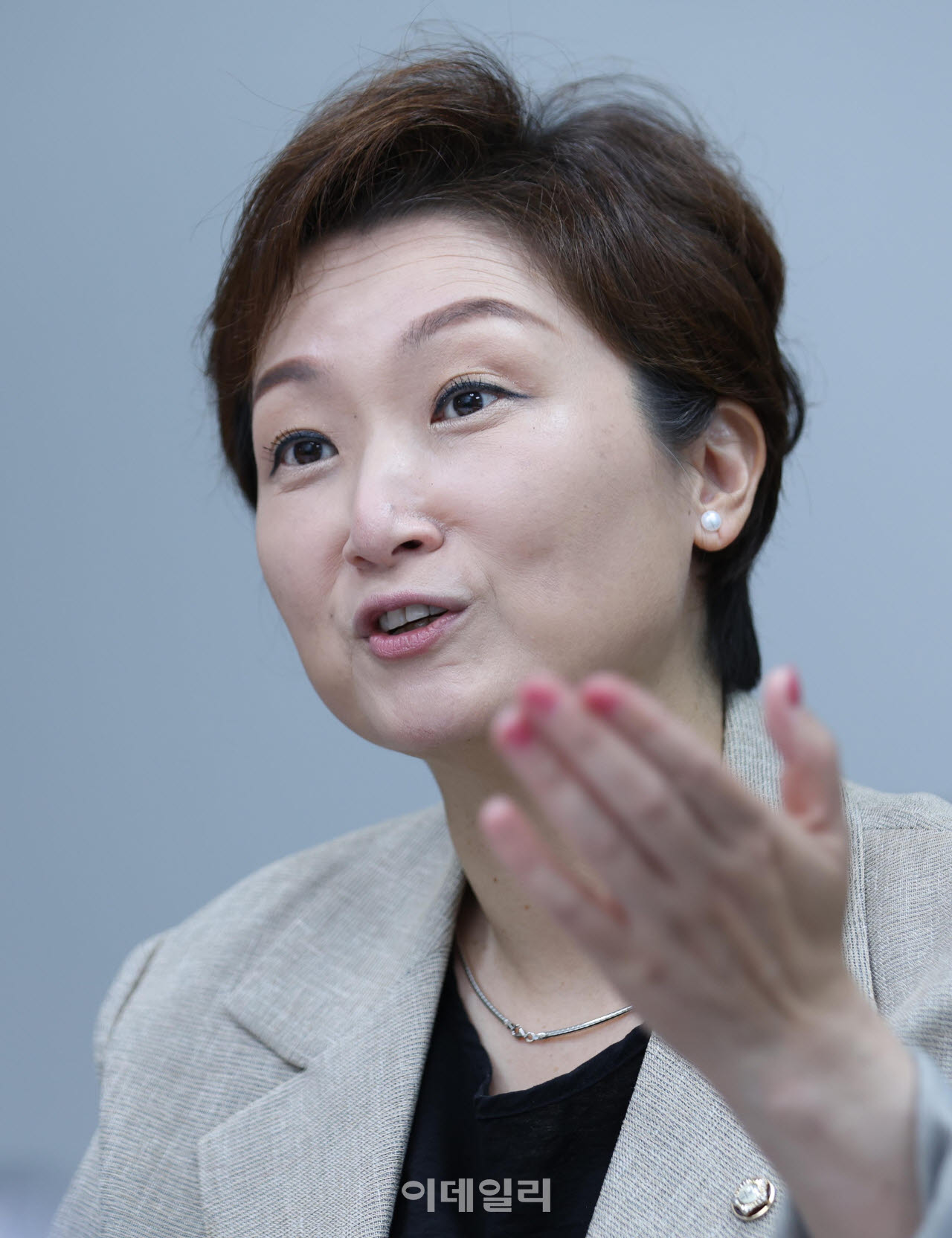 [이데일리 노진환 기자] 이언주 더불어민주당 의원이 25일 서울 여의도 국회에서 이데일리와 인터뷰를 하고 있다.