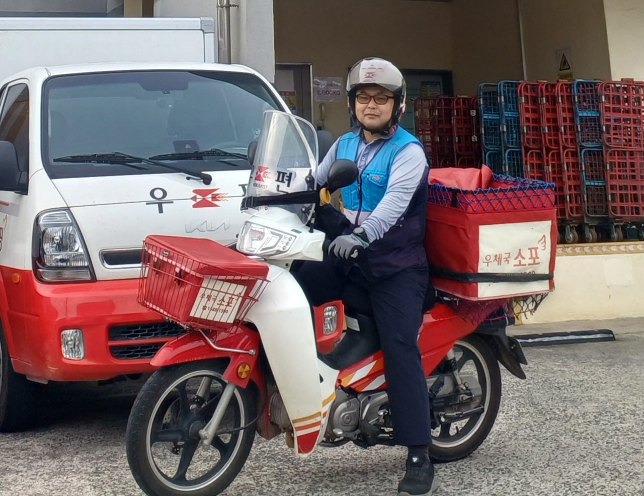 마산 진동우체국 소속 박현 집배원. (사진=우정사업본부)