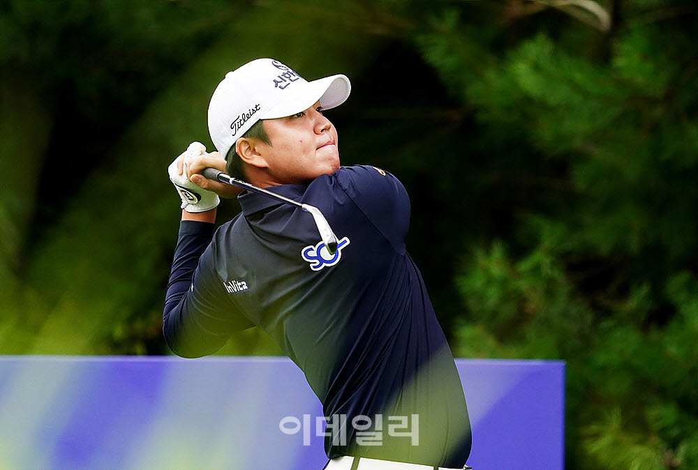 장유빈이 10일 KPGA와 JGTO 공동 주관으로 열린 신한동해오픈에서 경기하고 있다. (사진=이데일리 골프in 김상민 기자)