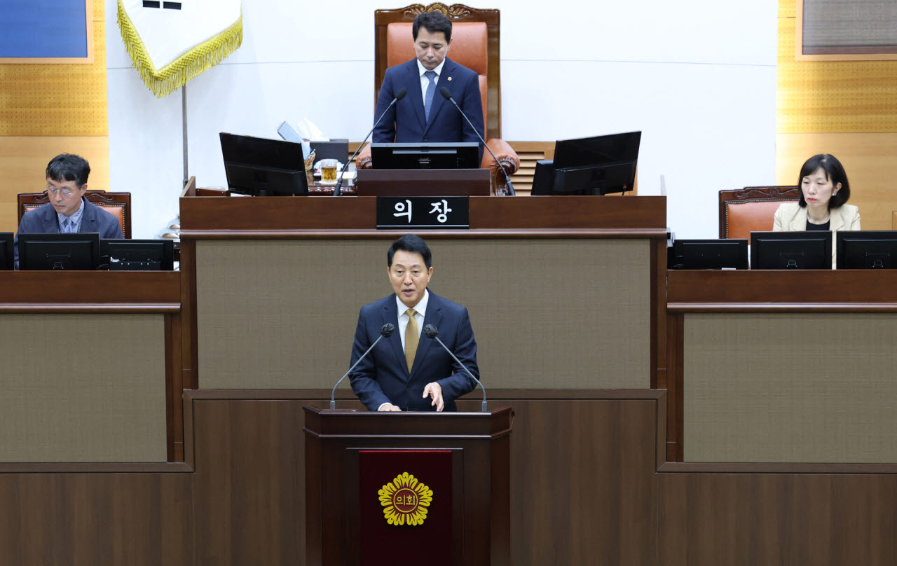 오세훈 서울시장이 서울 중구 서울시의회에서 열린 제338회 서울시의회 임시회 본회의에서 발언하고 있다.(사진=뉴스1)