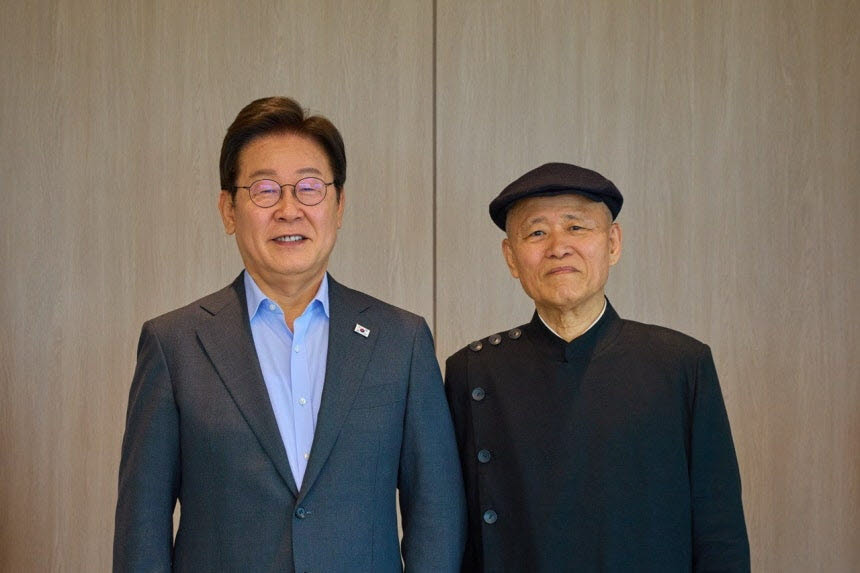 이재명 대통령이 지난 2025년 7월 24일 도올 김용옥 선생과 오찬을 가진 모습.(사진=연합뉴스)