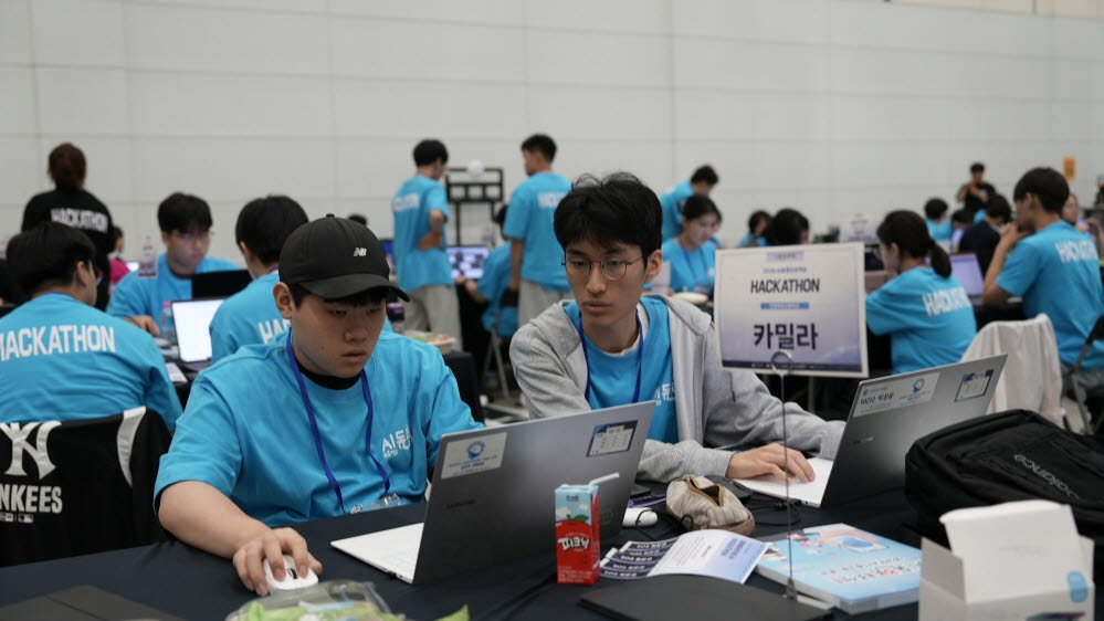 한국과학창의재단, 2026 중·고등학생 ‘AI 동행 생성형 AI 해커톤’ 성료