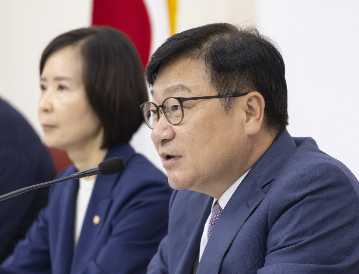 정점식 국민의힘 원내대표가 16일 국회에서 열린 기자간담회에서 김승원 법무부 장관 후보자 청문회와 관련해 발언하고 있다. (사진=연합뉴스)