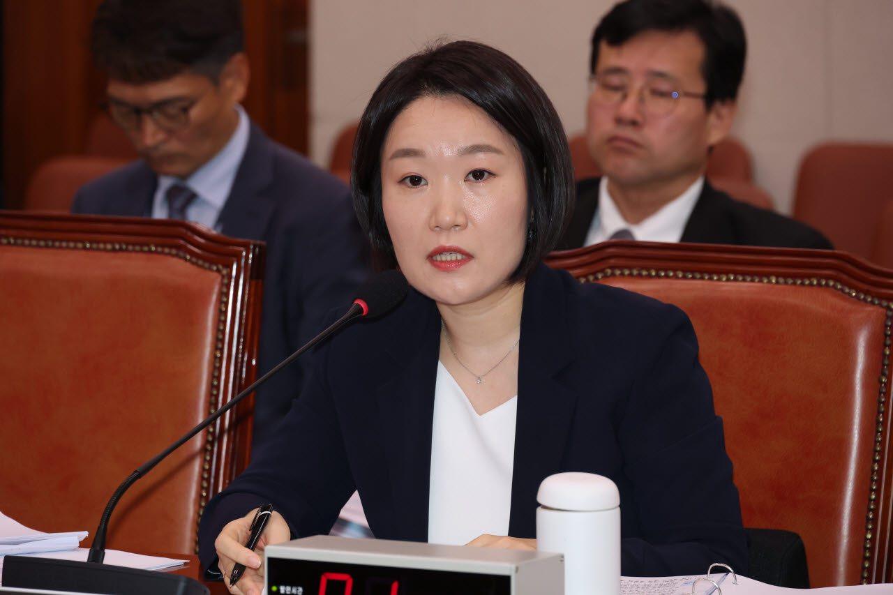 이소영 중소벤처기업부 장관 후보자는 15일 서울 여의도 국회 산업통상자원중소벤처기업위원회에서 열린 인사청문회에서 “스타트업 규제에 대해서 규제 부처 장관들과 국무회의에서 논쟁도 해보고 싶다”며 “(이억원) 금융위원장과 공개적인 토론도 해보고 싶다”고 말했다. (사진=이데일리 방인권 기자)