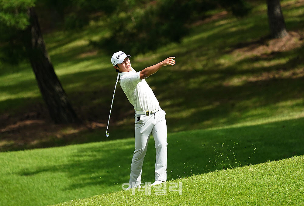 [포토] 고인성, 온 힘을 다해서