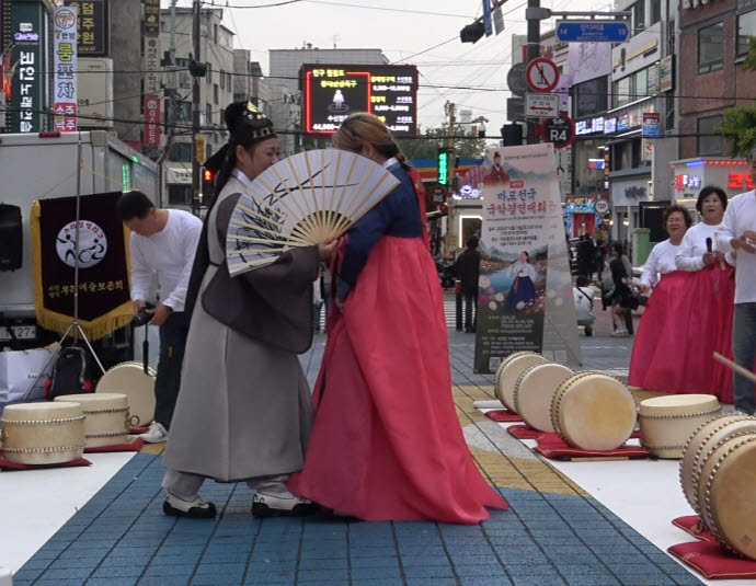 국악 버스킹 공연 모습(사진=우리예술보전회).