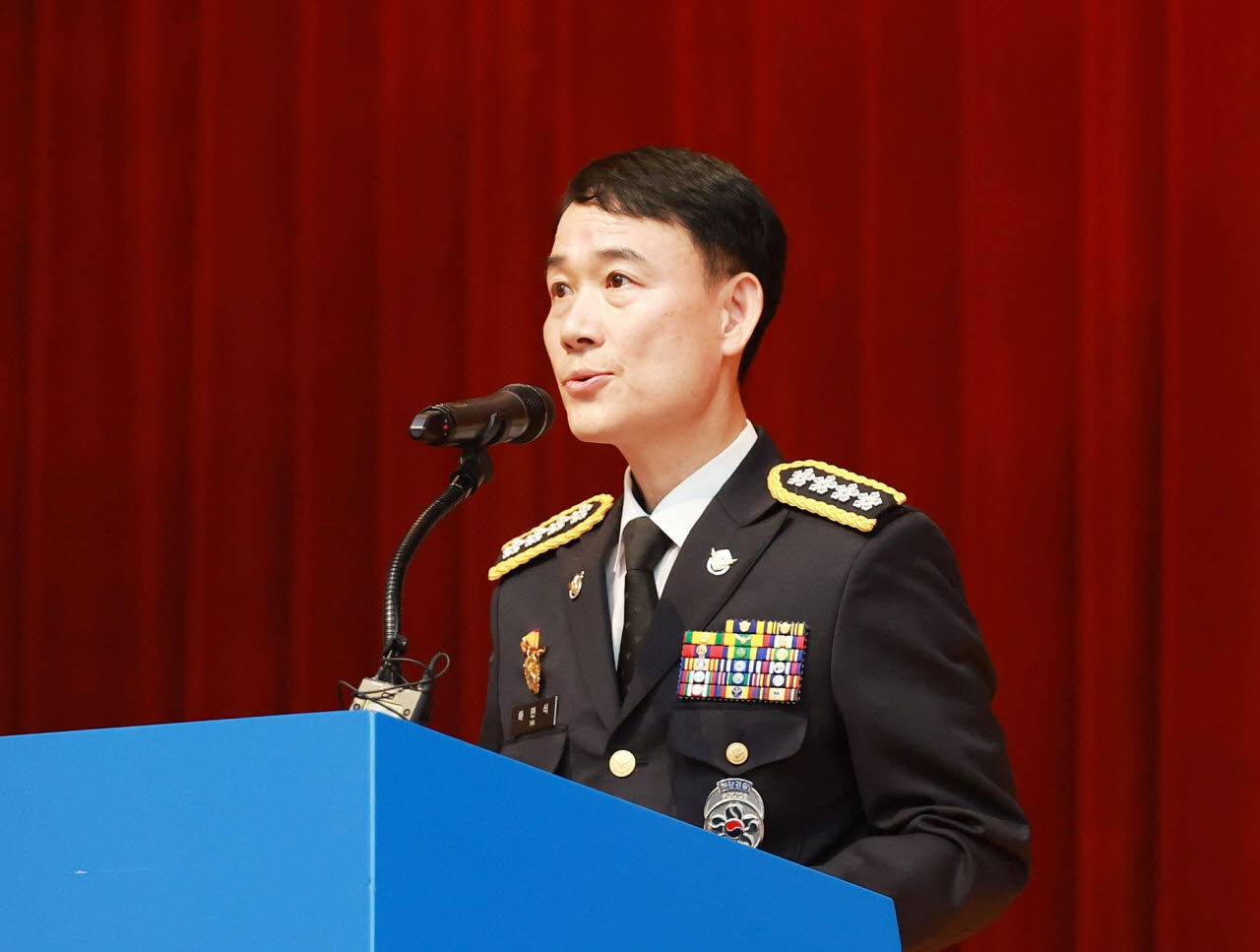 하만식 해양경찰청장이 18일 해양경찰청 대강당에서 열린 취임식에서 취임사를 하고 있다. (사진 = 해경 제공)