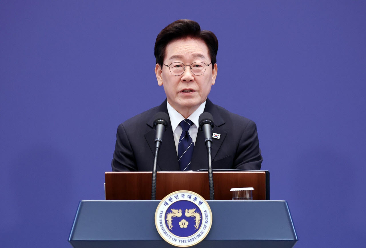 이재명 대통령이 18일 청와대 영빈관에서 열린 기자회견 '국민의 뜻, 국민의 삶 더 살피겠습니다'에서 발언하고 있다. (사진=뉴시스)