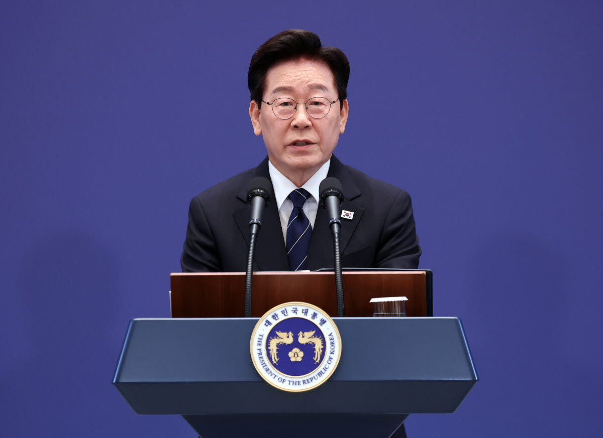 이재명 대통령이 18일 청와대 영빈관에서 열린 기자회견에서 발언하고 있다. (사진=연합뉴스)
