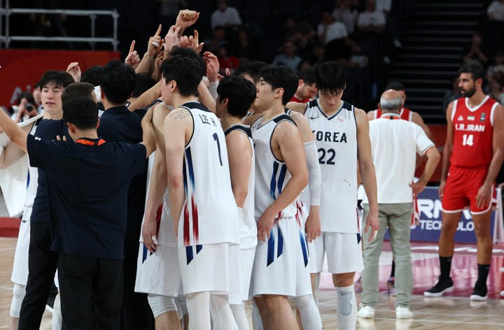 남자 농구, 12년만 결승행.(사진=연합뉴스)