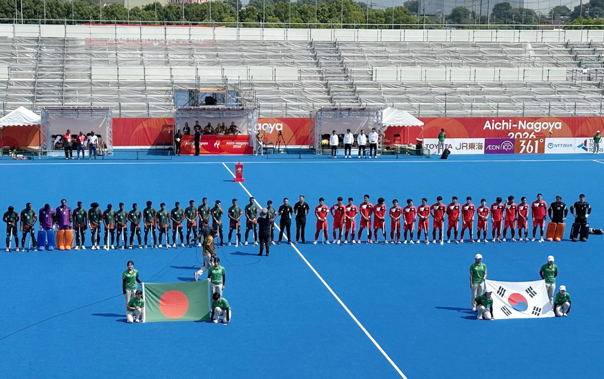 한국-방글라데시 경기 시작 전 조직위 착오로 북한 국가 연주 해프닝이 일어났다. 사진=대한하키협회 제공